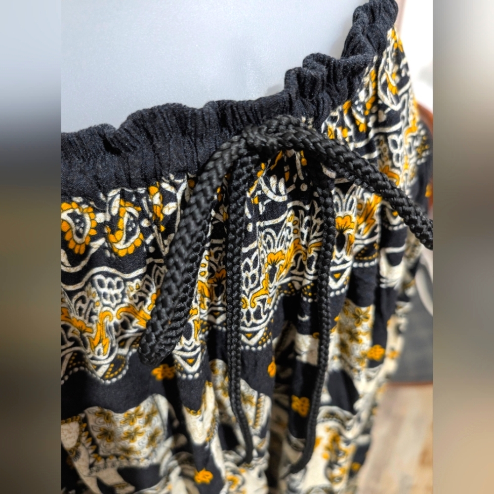 Earthbound Trading Co. elephant pants Size Large - Picture 6 of 10